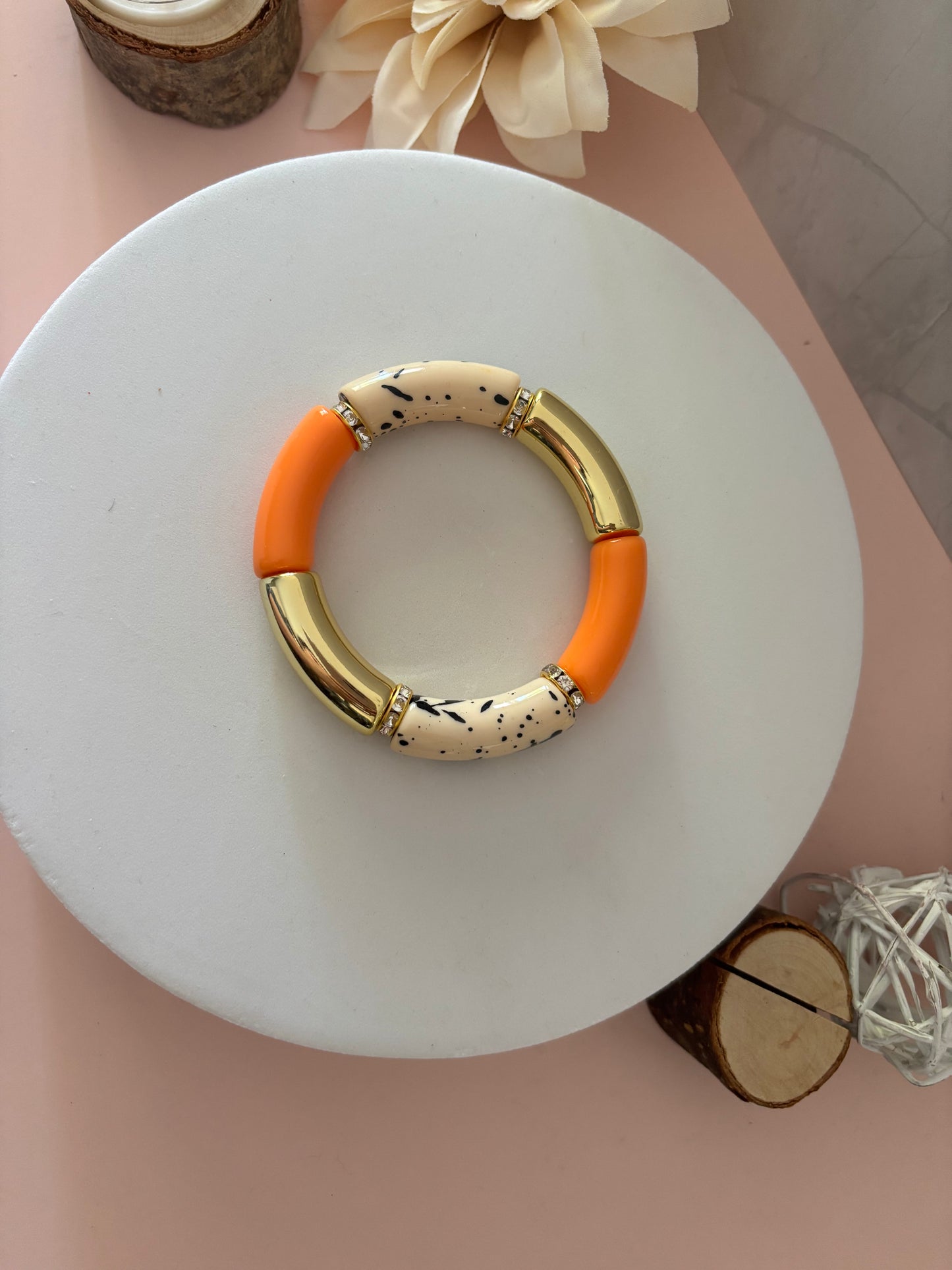 🧡 Éclat Safran — orange, beige tacheté noir & doré