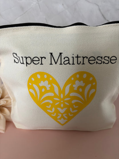 Pochette " SUPER MAITRESSE"